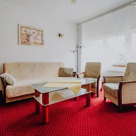 Osw Moszczeniczanka Ośrodek wypoczynkowy 2*
